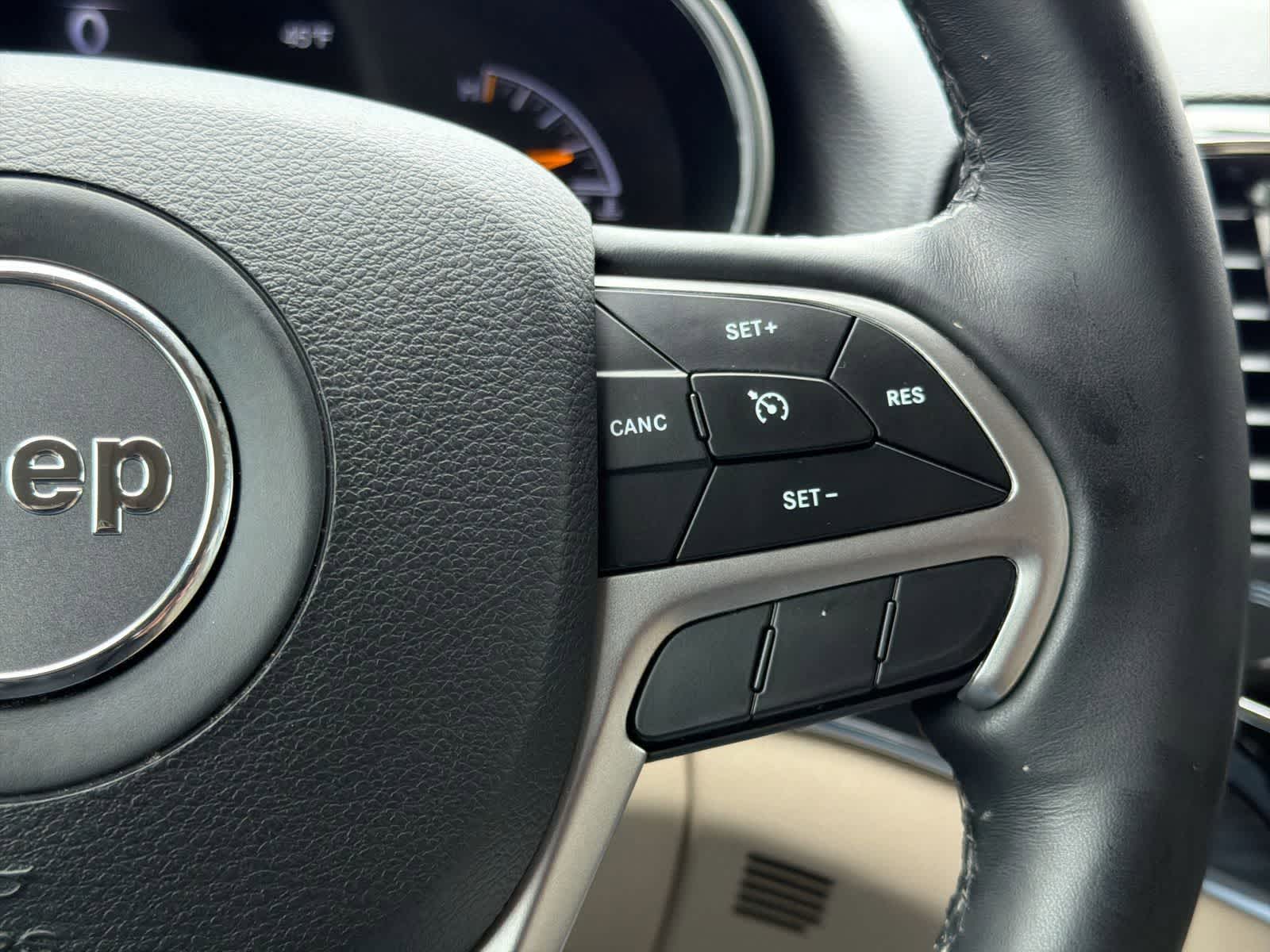 Thumbnail: 2020 Jeep Grand Cherokee - 26