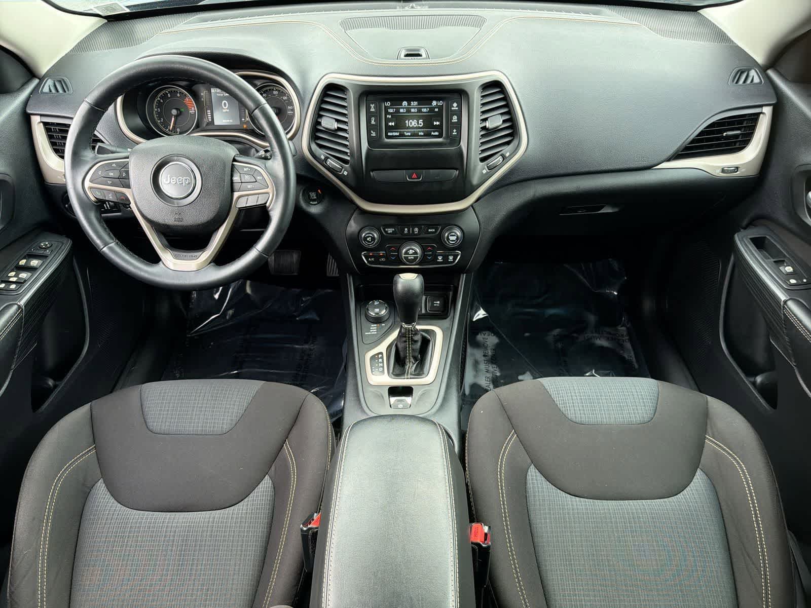 Thumbnail: 2016 Jeep Cherokee - 16