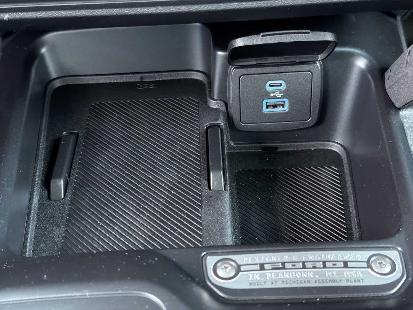 Thumbnail: 2025 Ford Bronco - 32