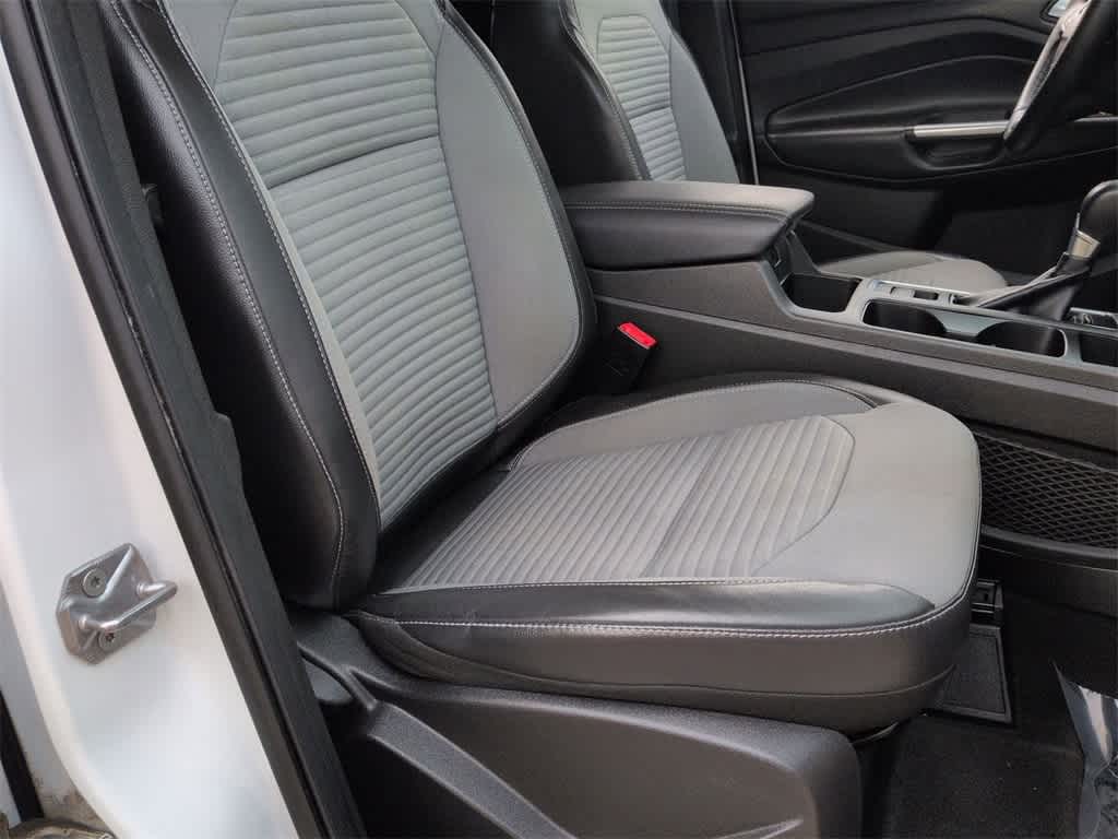 Thumbnail: 2018 Ford Escape - 22