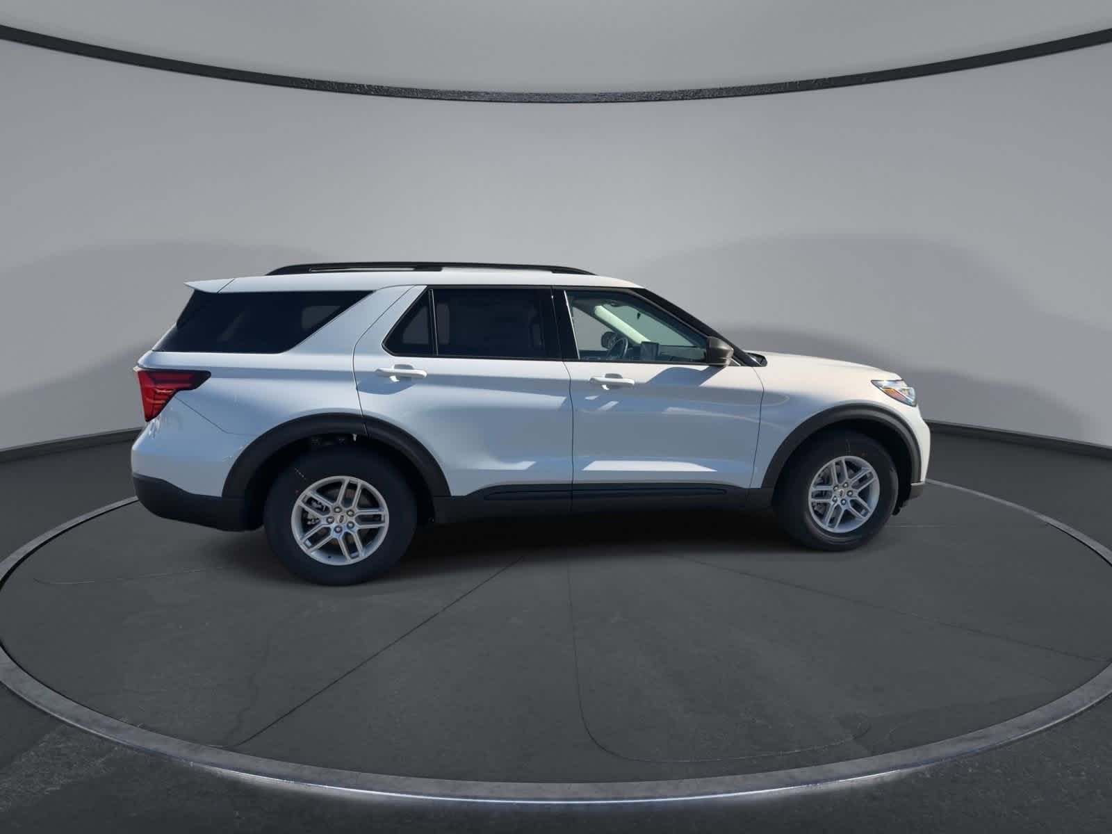 Thumbnail: 2026 Ford Explorer - 9