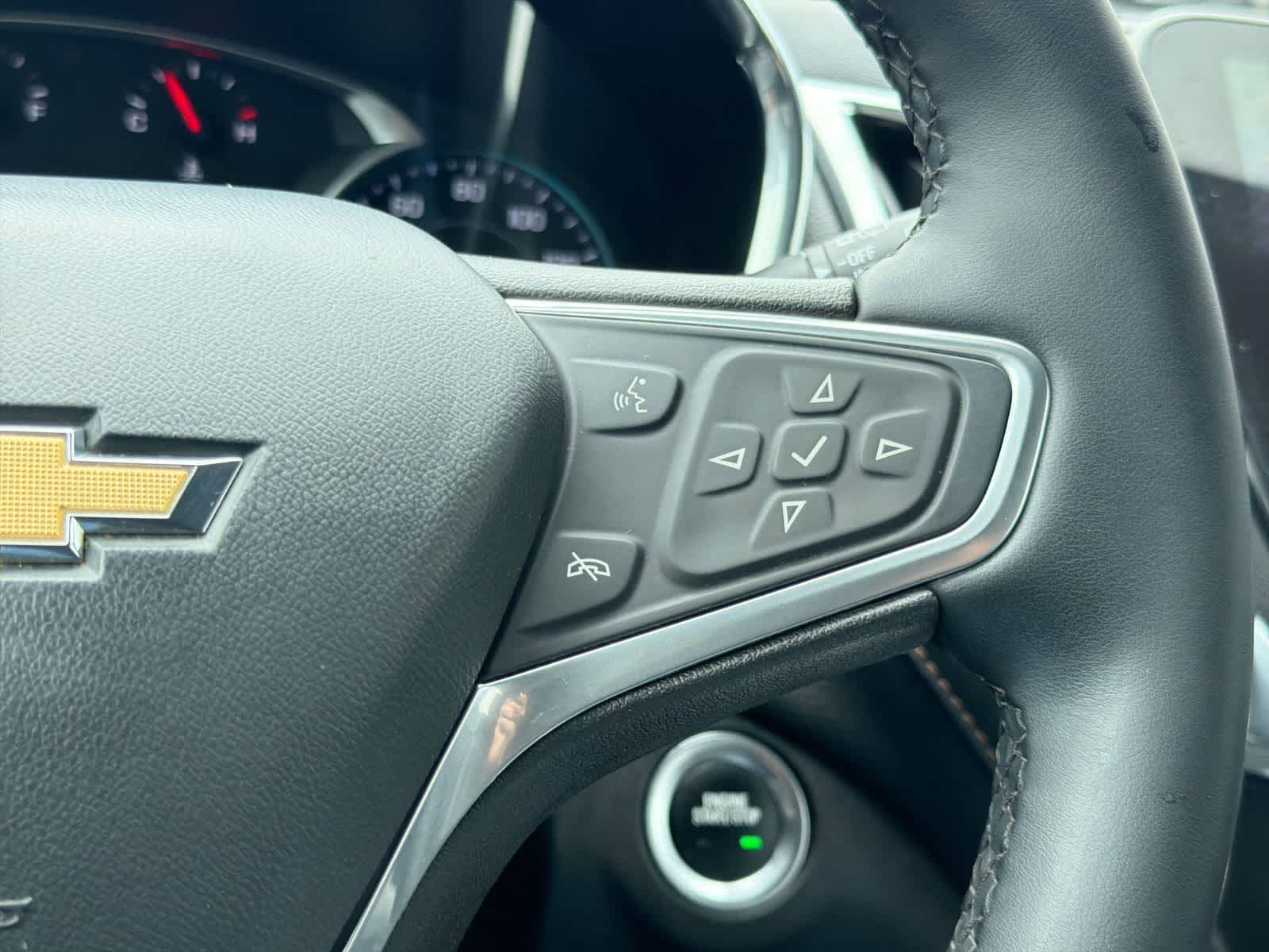 Thumbnail: 2023 Chevrolet Equinox - 25