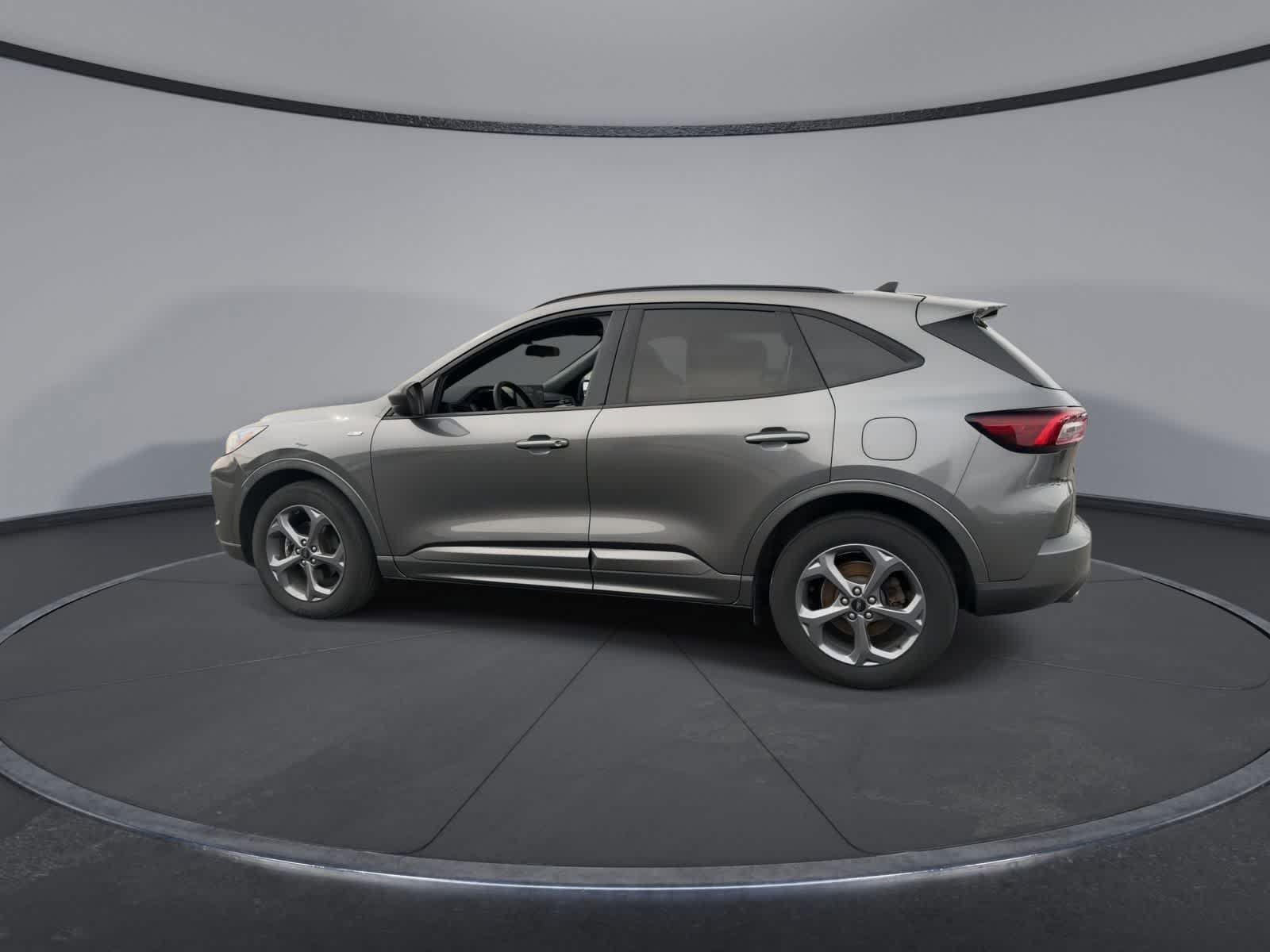 Thumbnail: 2023 Ford Escape - 5