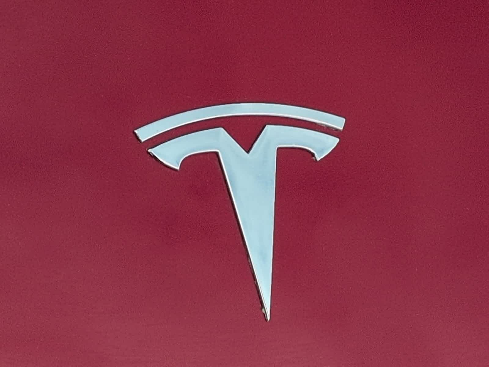 Thumbnail: 2020 Tesla Model 3 - 12
