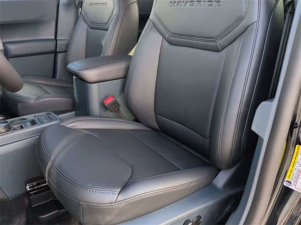 Thumbnail: 2025 Ford Maverick - 17