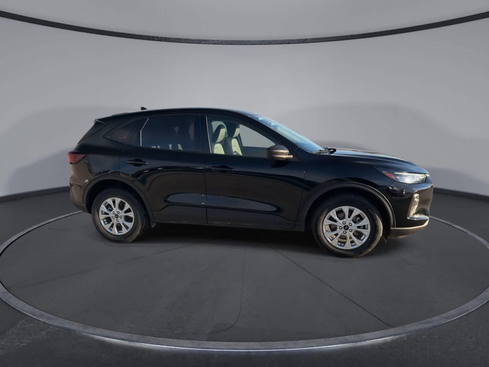 Thumbnail: 2025 Ford Escape - 9