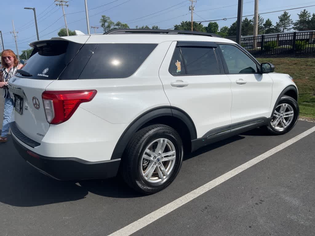 Thumbnail: 2022 Ford Explorer - 3