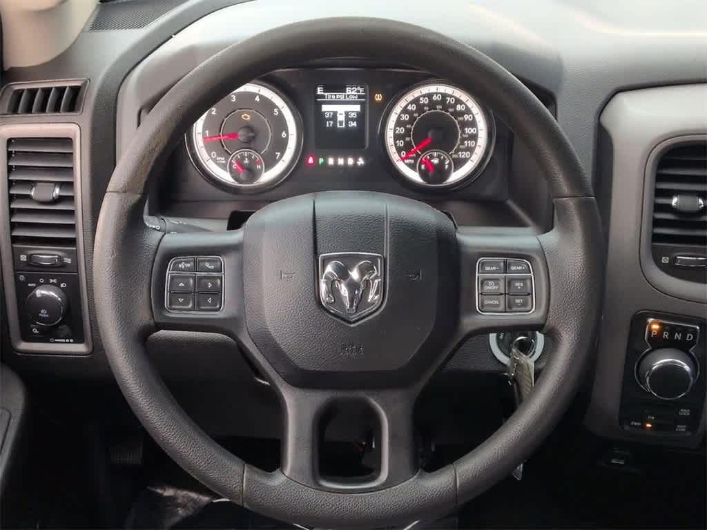 Thumbnail: 2019 RAM 1500 Classic - 23