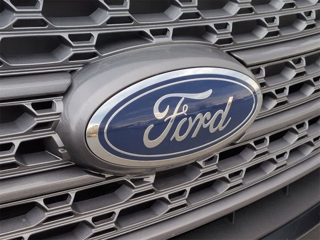 Thumbnail: 2022 Ford Explorer - 12