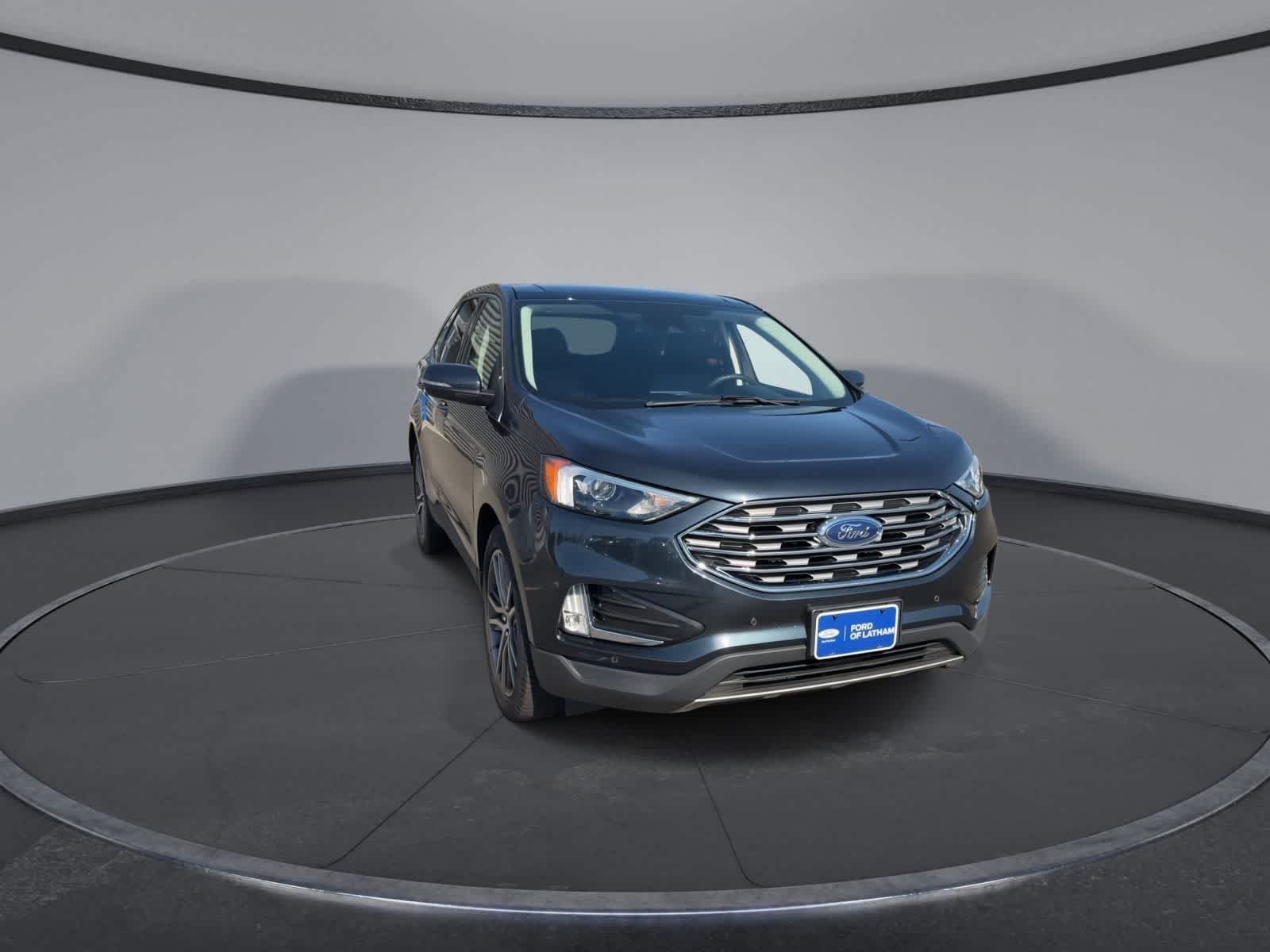 Thumbnail: 2022 Ford Edge - 2