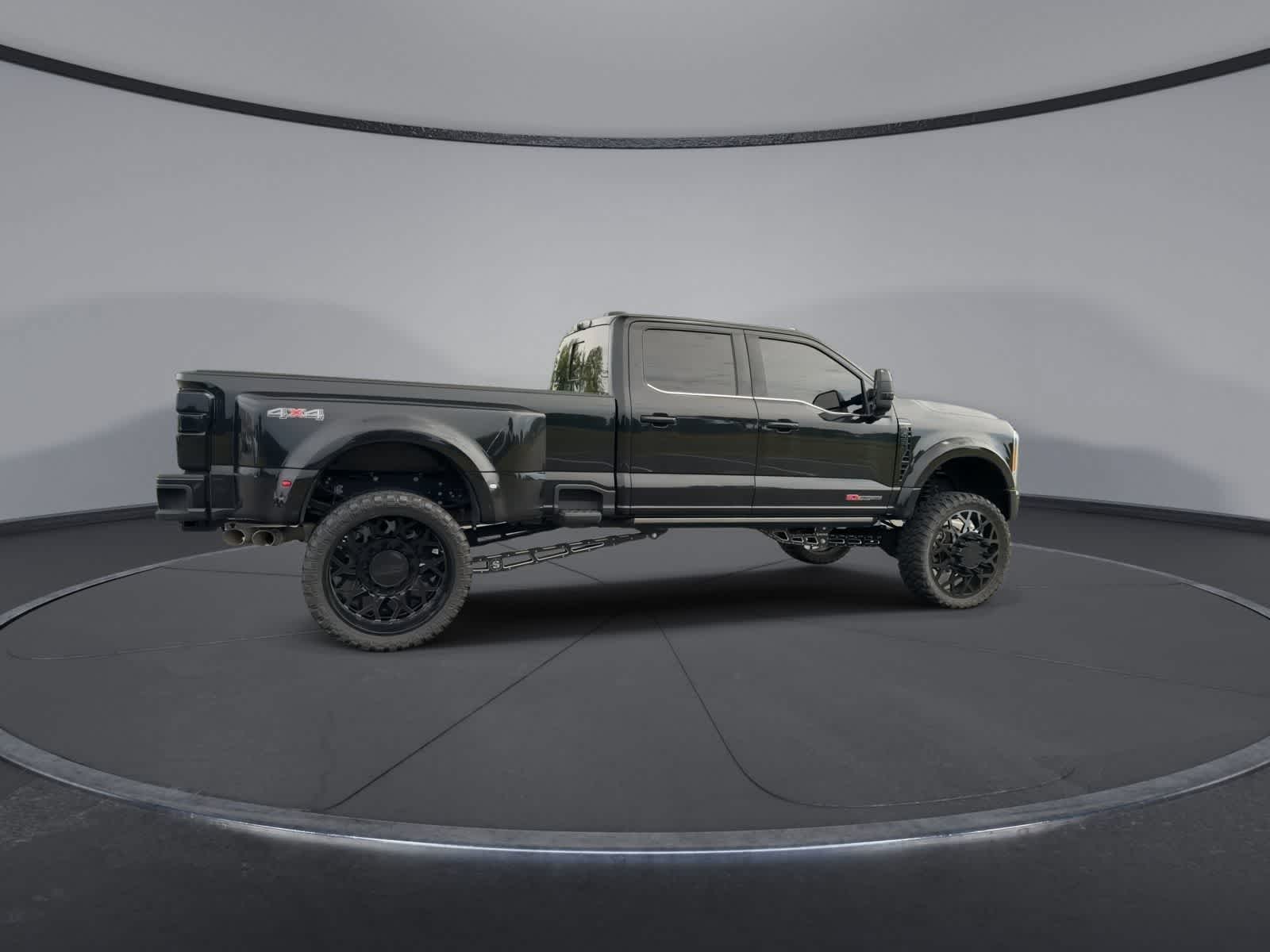 Thumbnail: 2023 Ford F-450 - 9