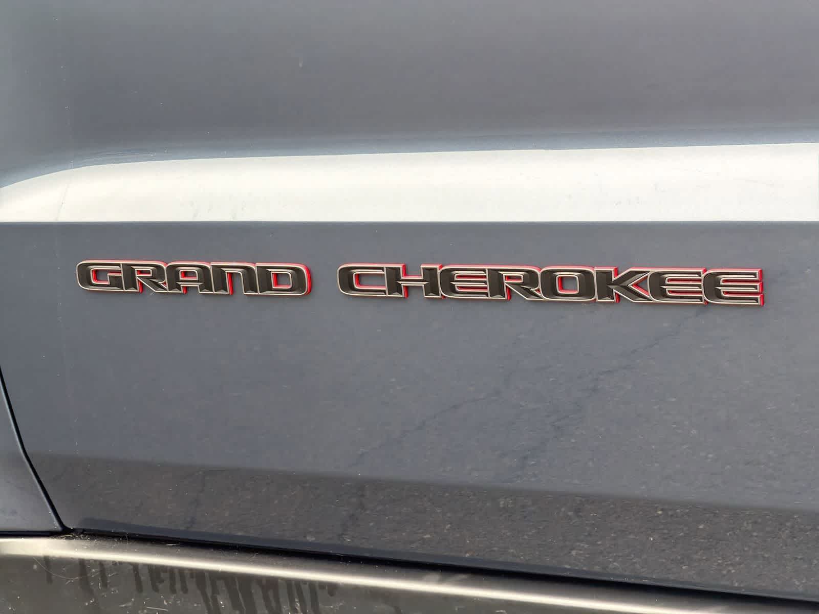 Thumbnail: 2021 Jeep Grand Cherokee - 13