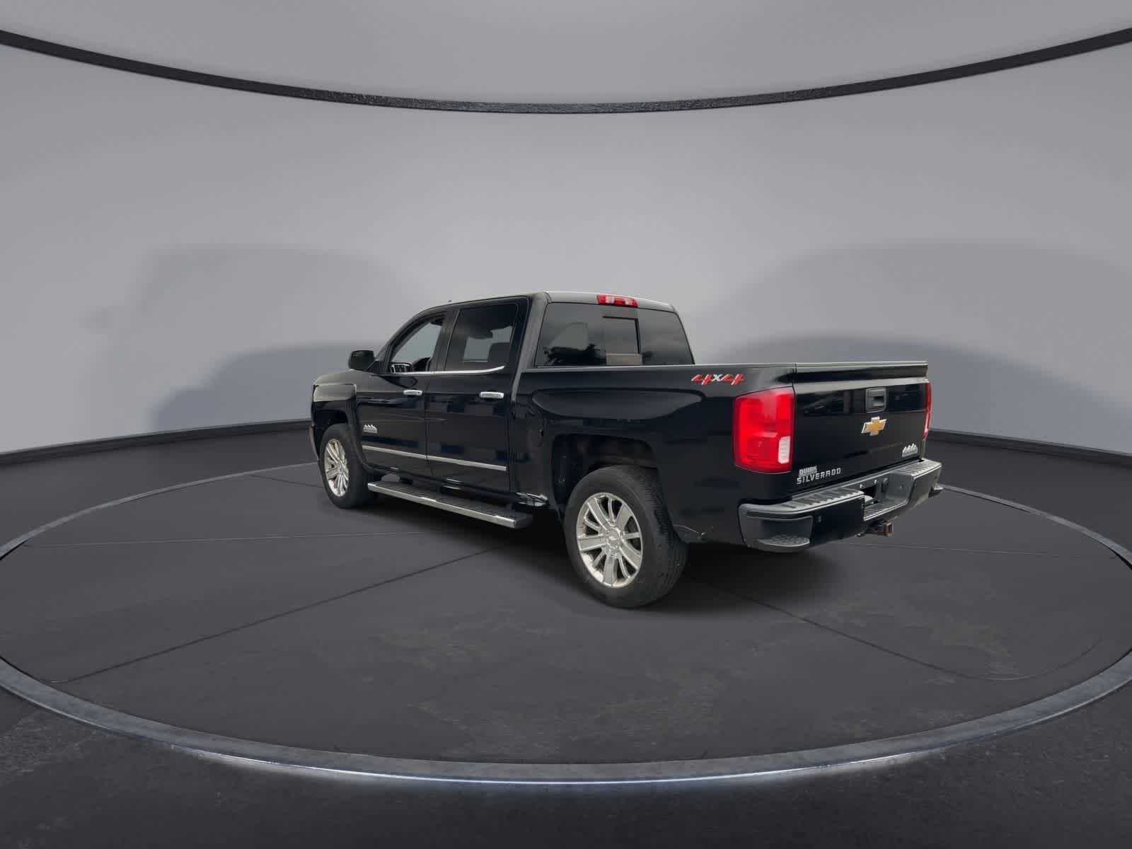 Thumbnail: 2018 Chevrolet Silverado 1500 - 6