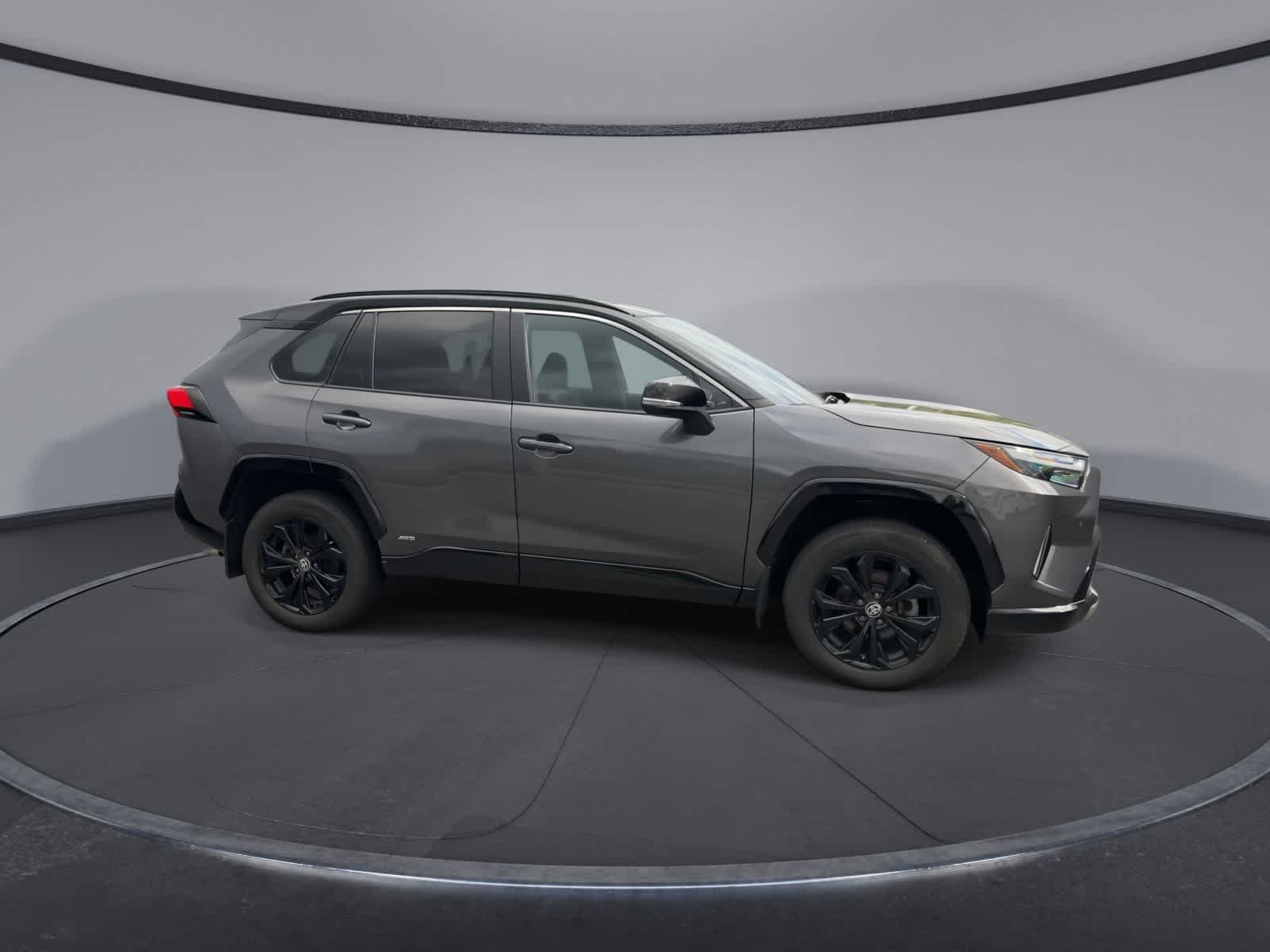 Thumbnail: 2024 Toyota RAV4 - 9