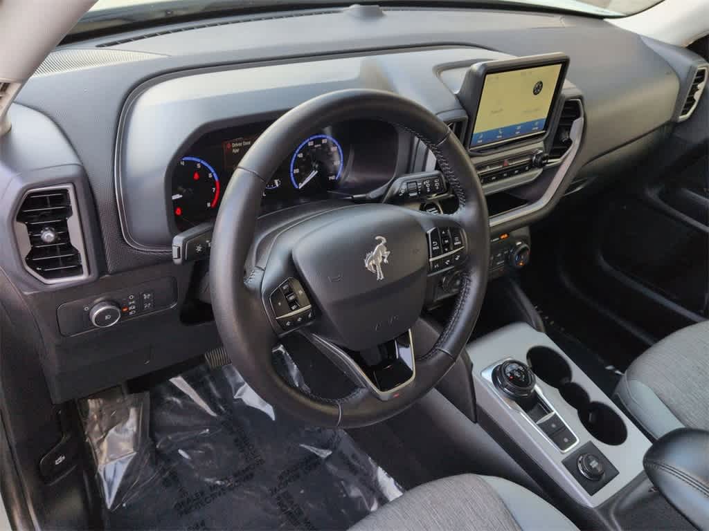 Thumbnail: 2022 Ford Bronco Sport - 10