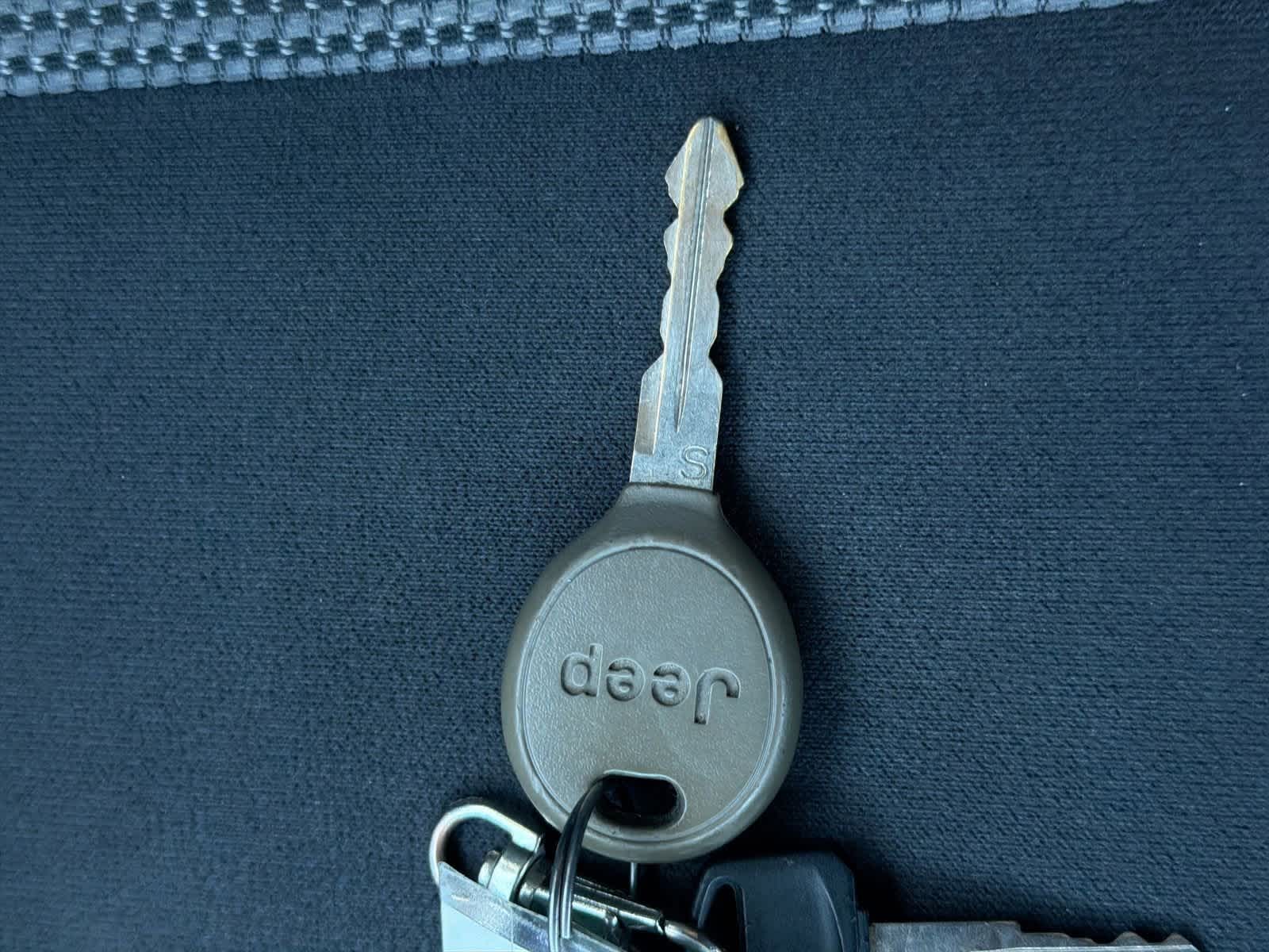 Thumbnail: 2016 Jeep Patriot - 34