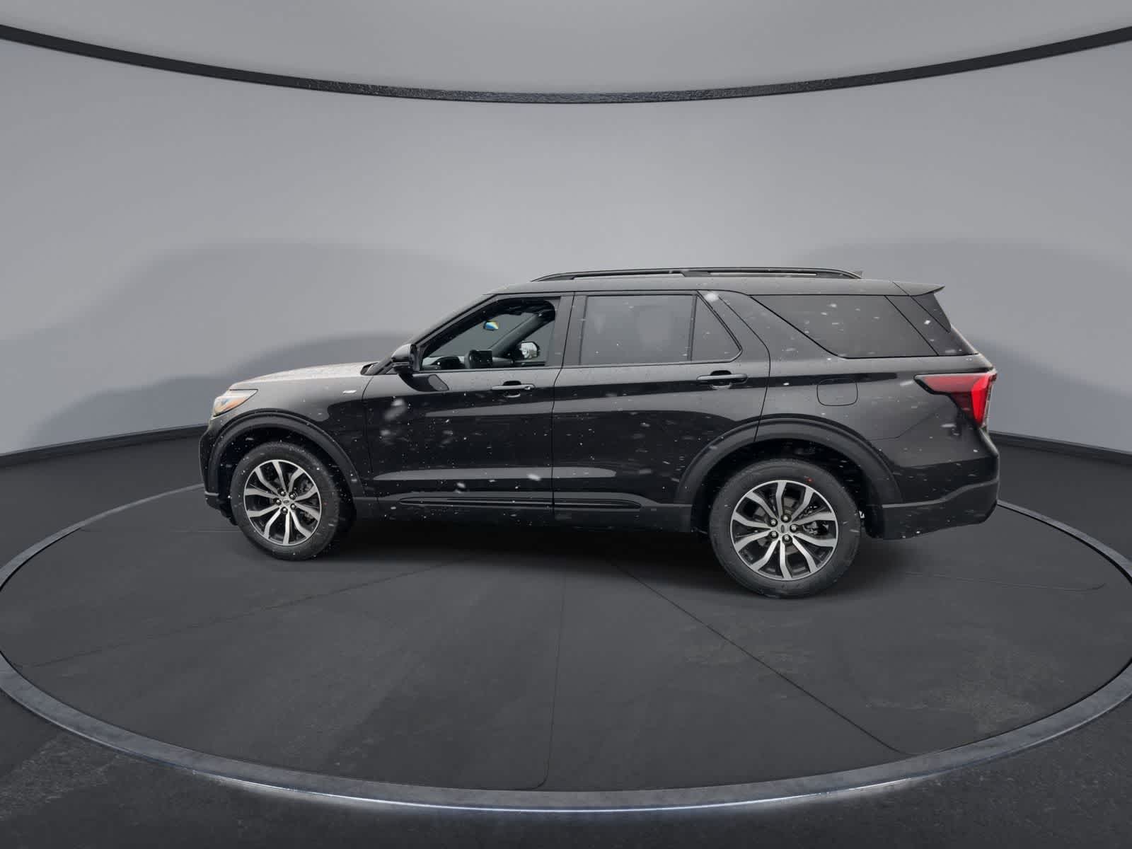 Thumbnail: 2026 Ford Explorer - 5