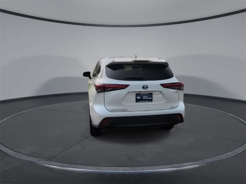 Thumbnail: 2021 Toyota Highlander - 7
