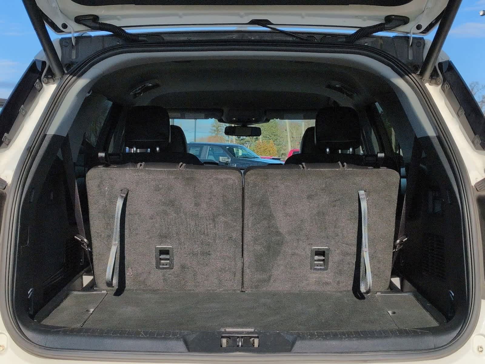 Thumbnail: 2023 Ford Explorer - 34