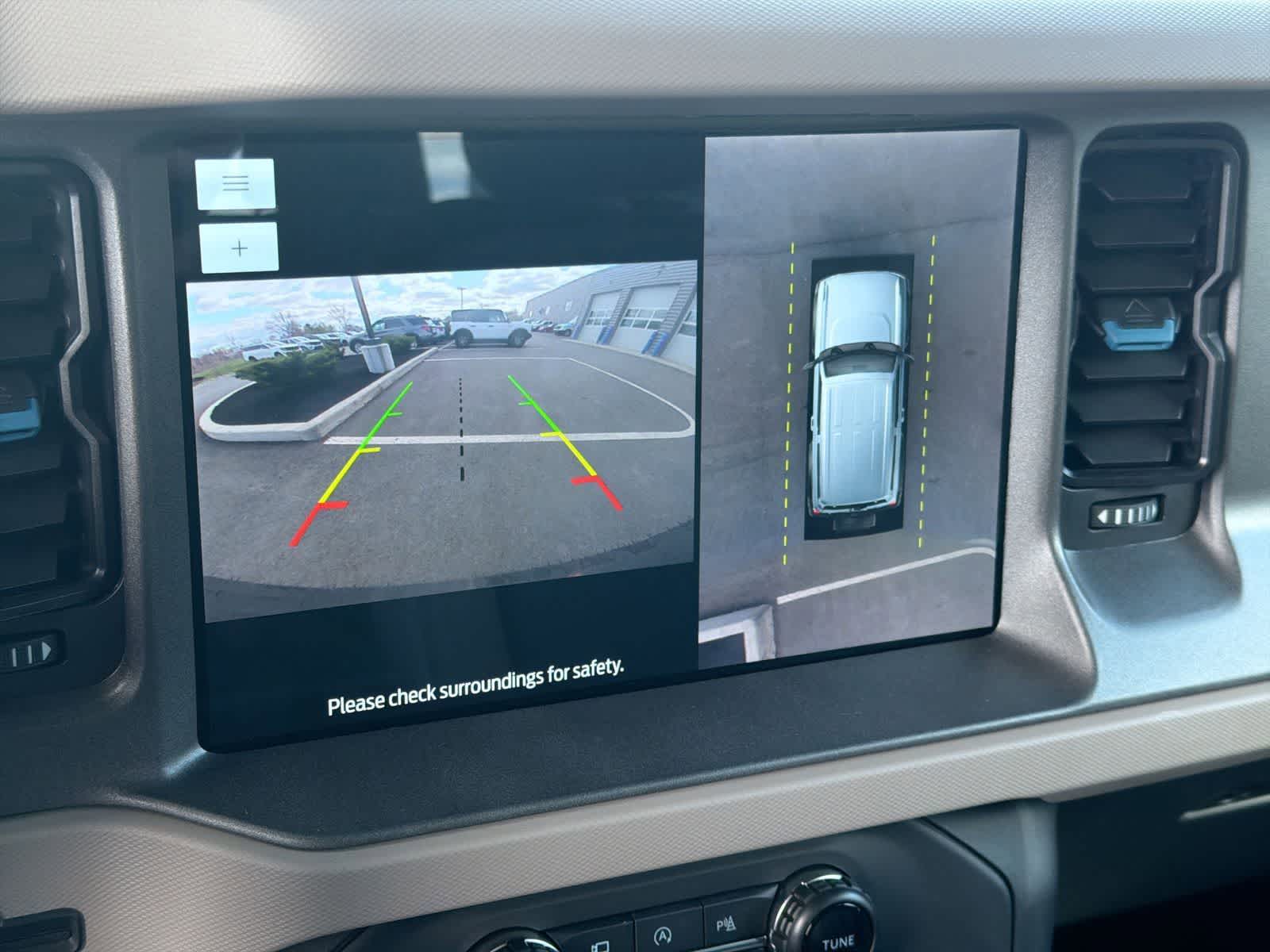 Thumbnail: 2024 Ford Bronco - 31