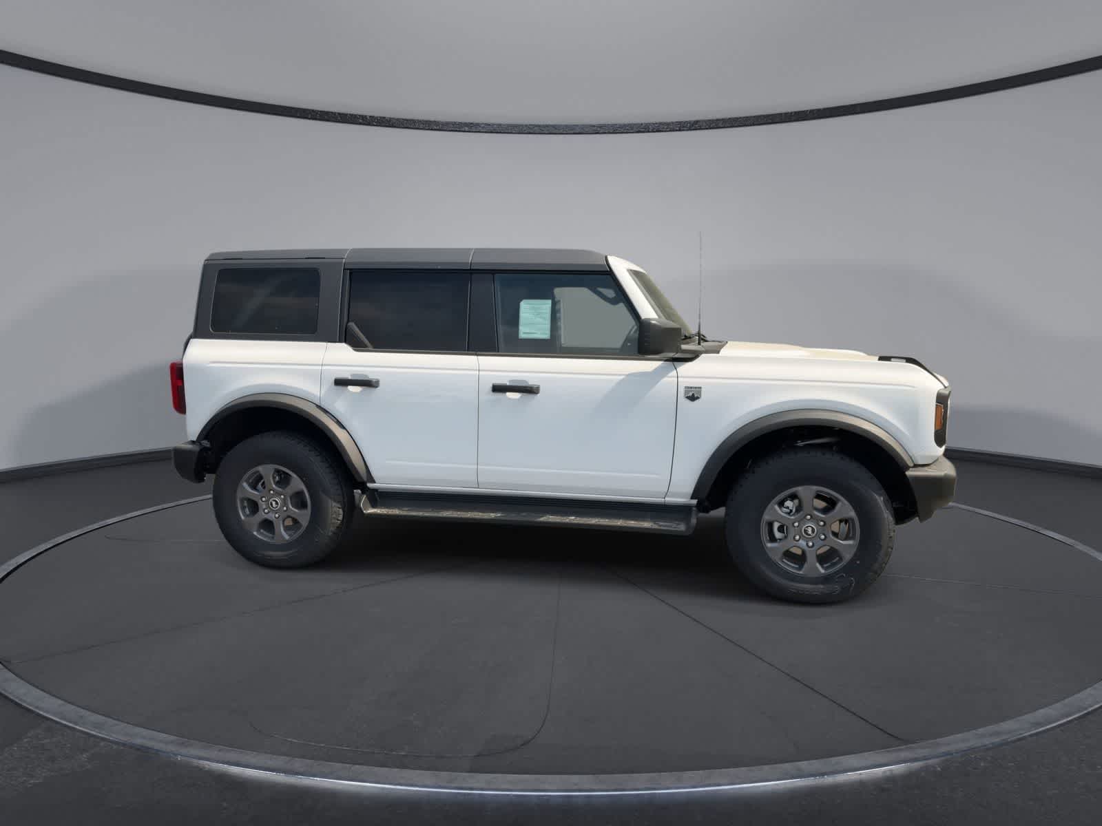 Thumbnail: 2026 Ford Bronco - 9