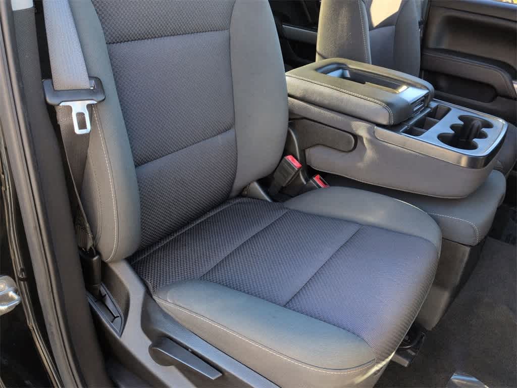 Thumbnail: 2018 Chevrolet Silverado 1500 - 22