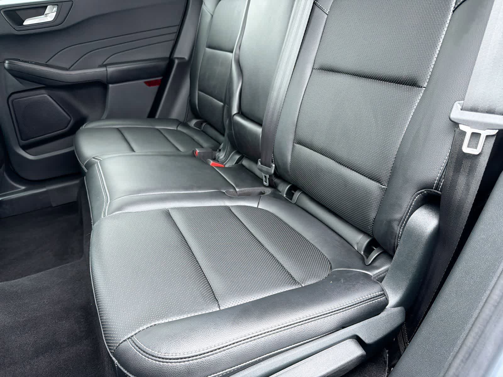 Thumbnail: 2022 Ford Escape - 21