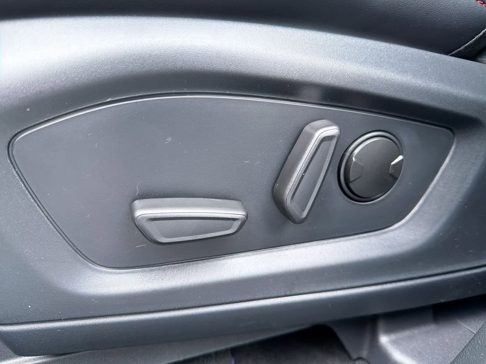 Thumbnail: 2026 Ford Explorer - 18