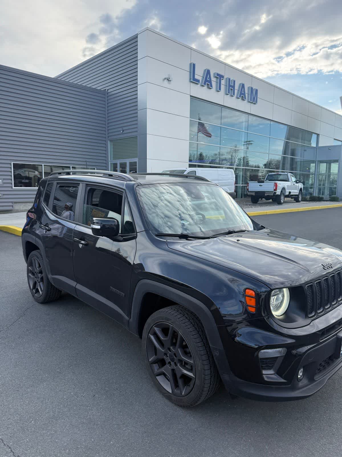 Thumbnail: 2020 Jeep Renegade - 6