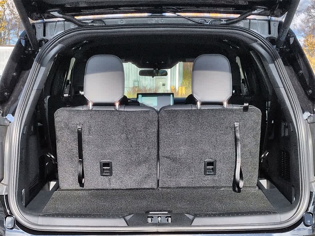 Thumbnail: 2026 Ford Explorer - 35