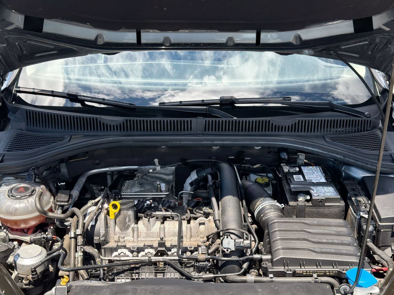 Thumbnail: 2019 Volkswagen Jetta - 15