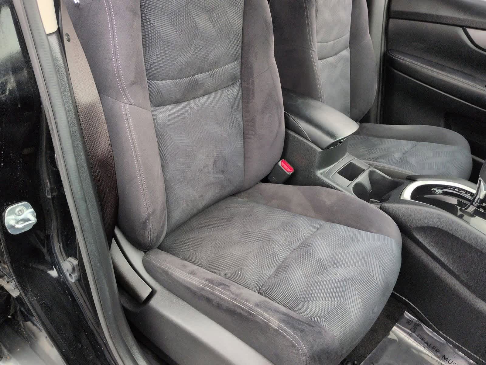 Thumbnail: 2016 Nissan Rogue - 22