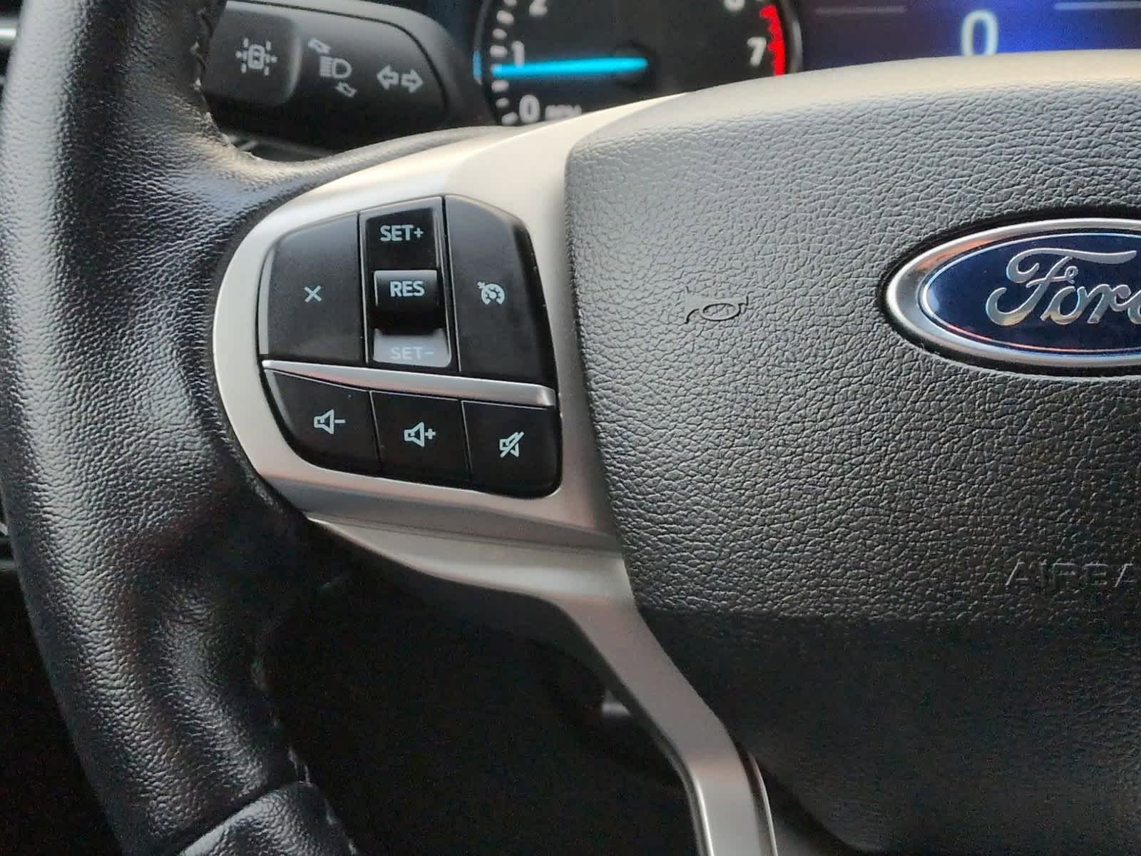 Thumbnail: 2022 Ford Explorer - 24