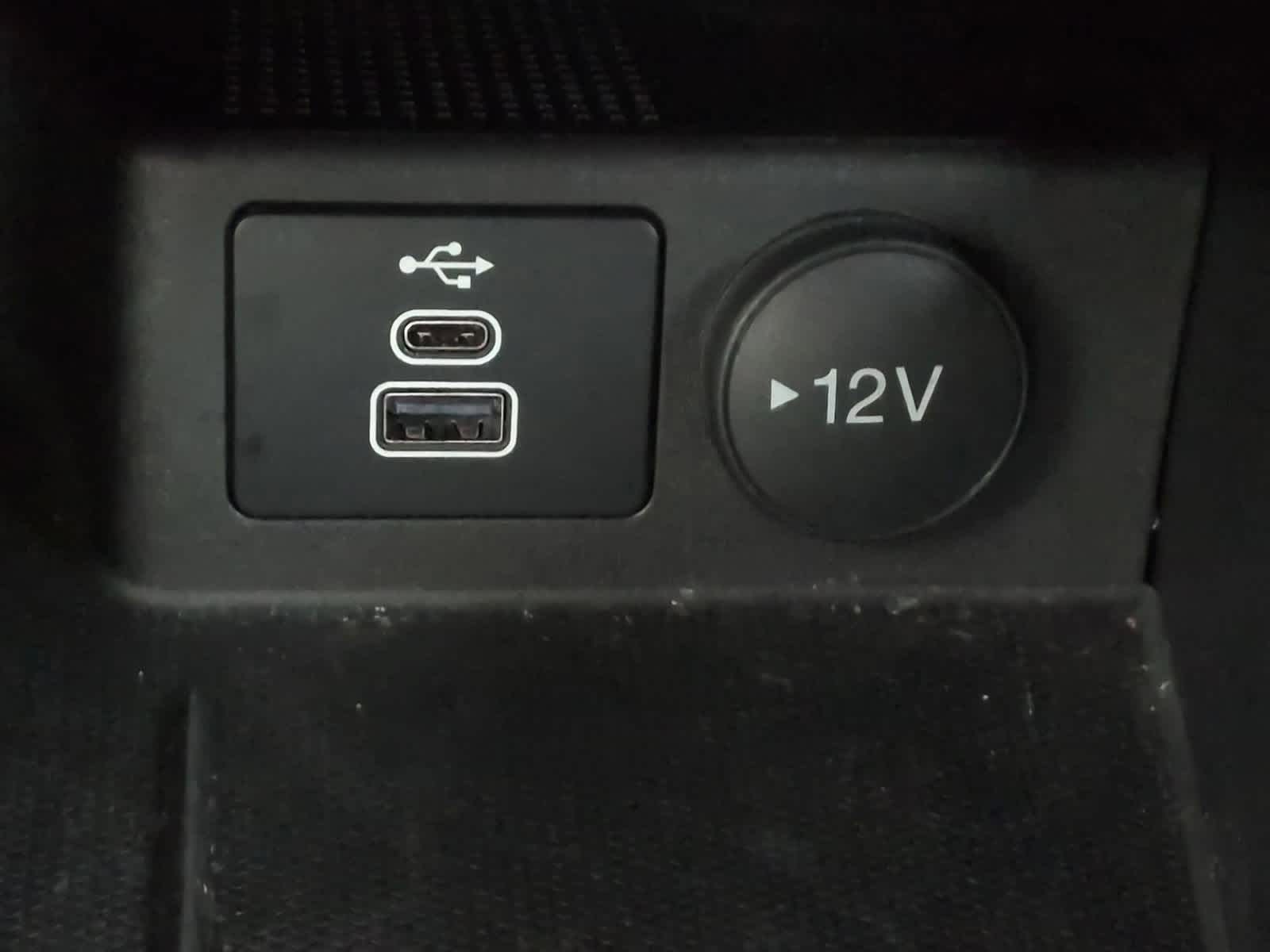 Thumbnail: 2025 Ford Escape - 32