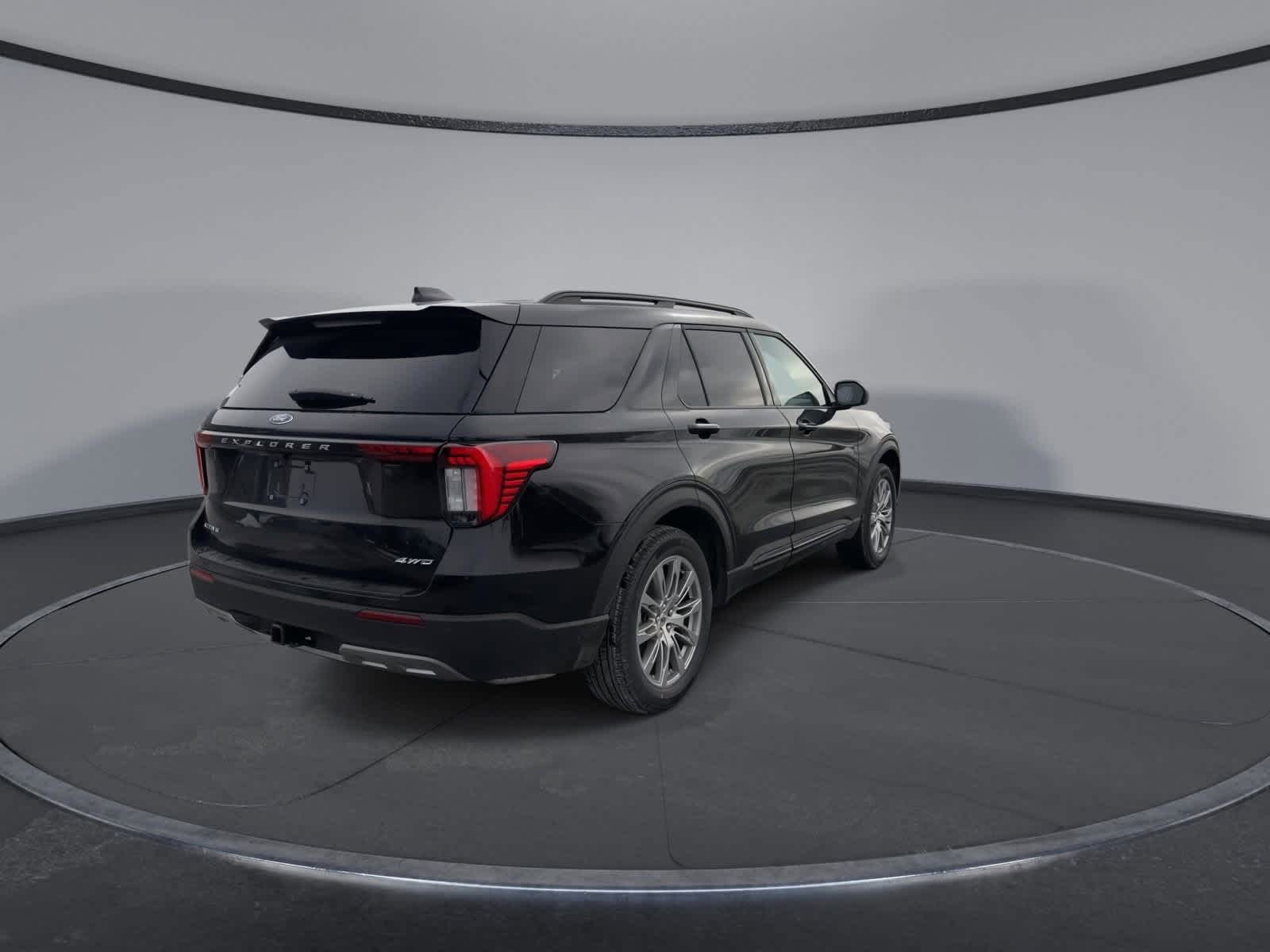 Thumbnail: 2026 Ford Explorer - 8