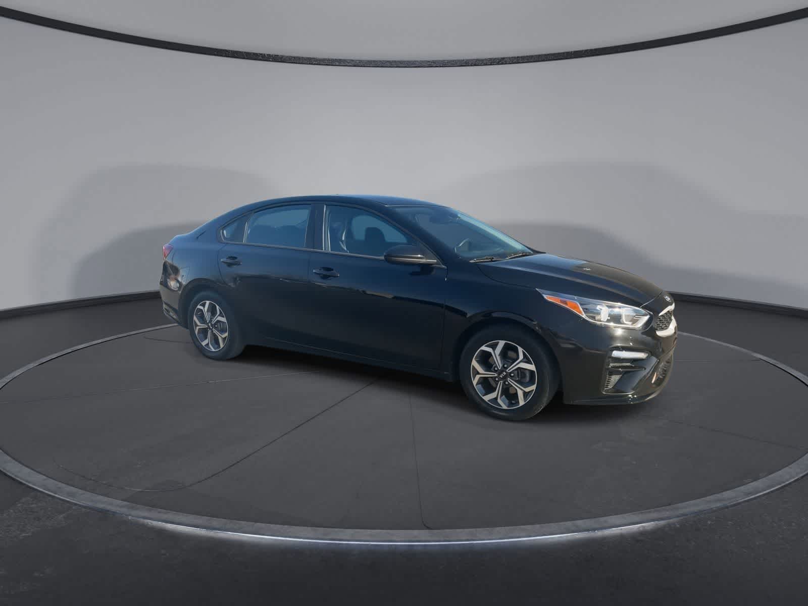 Thumbnail: 2021 Kia Forte - 2