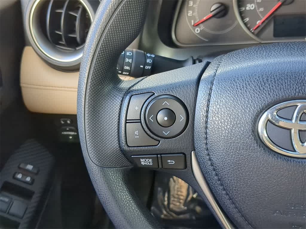 Thumbnail: 2013 Toyota RAV4 - 25