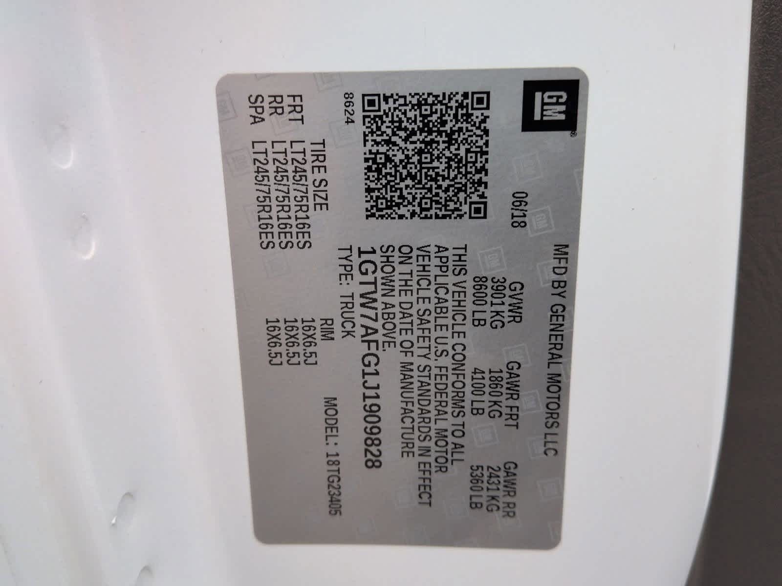 Thumbnail: 2018 GMC Savana - 35