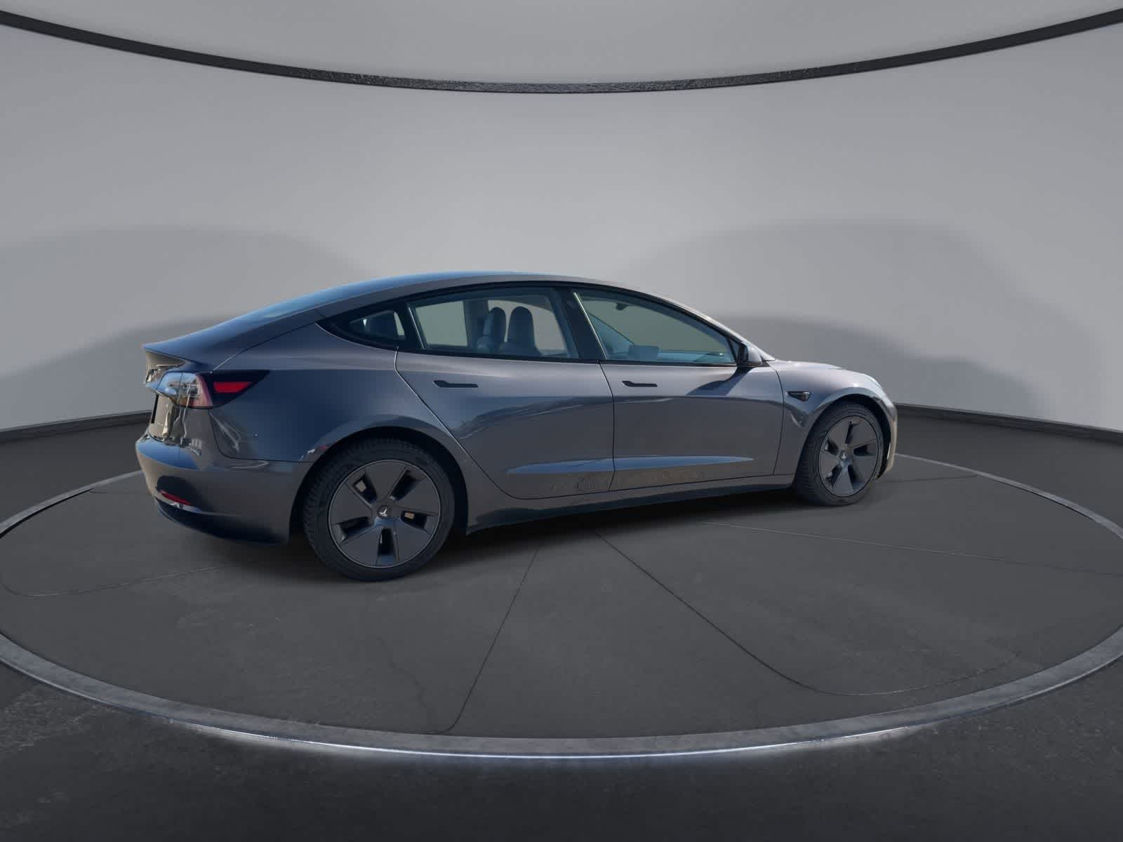 Thumbnail: 2022 Tesla Model 3 - 8