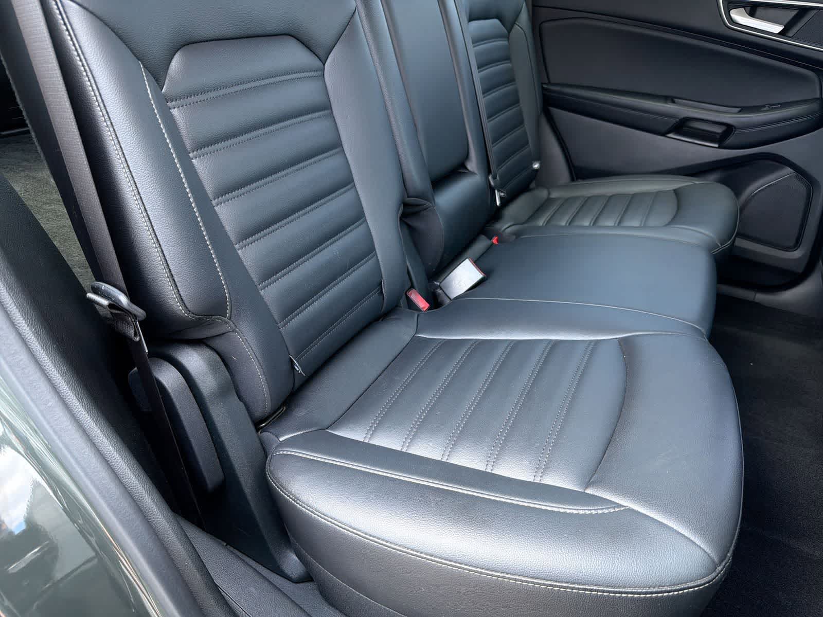 Thumbnail: 2022 Ford Edge - 22