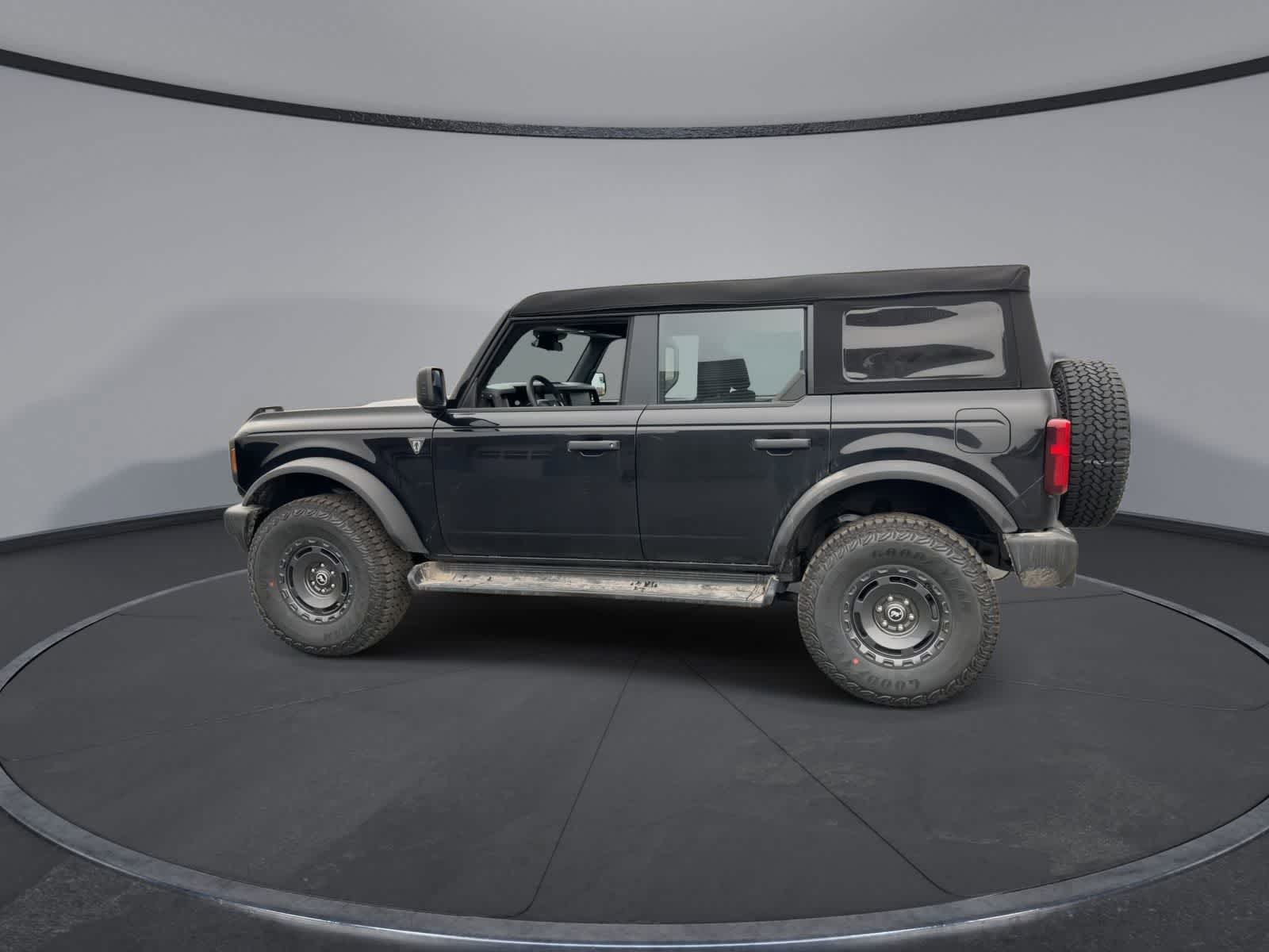 Thumbnail: 2025 Ford Bronco - 5