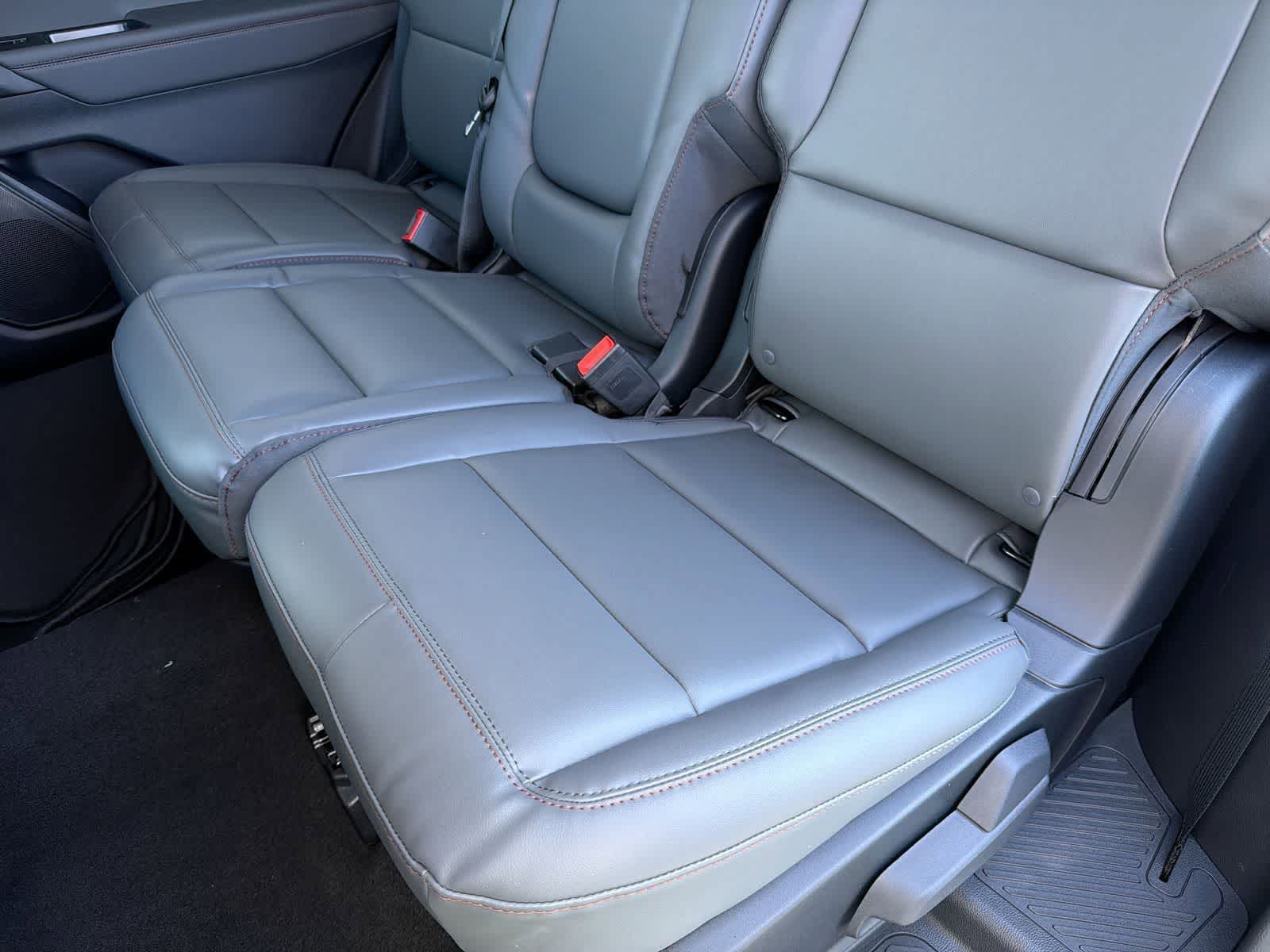 Thumbnail: 2026 Ford Explorer - 21