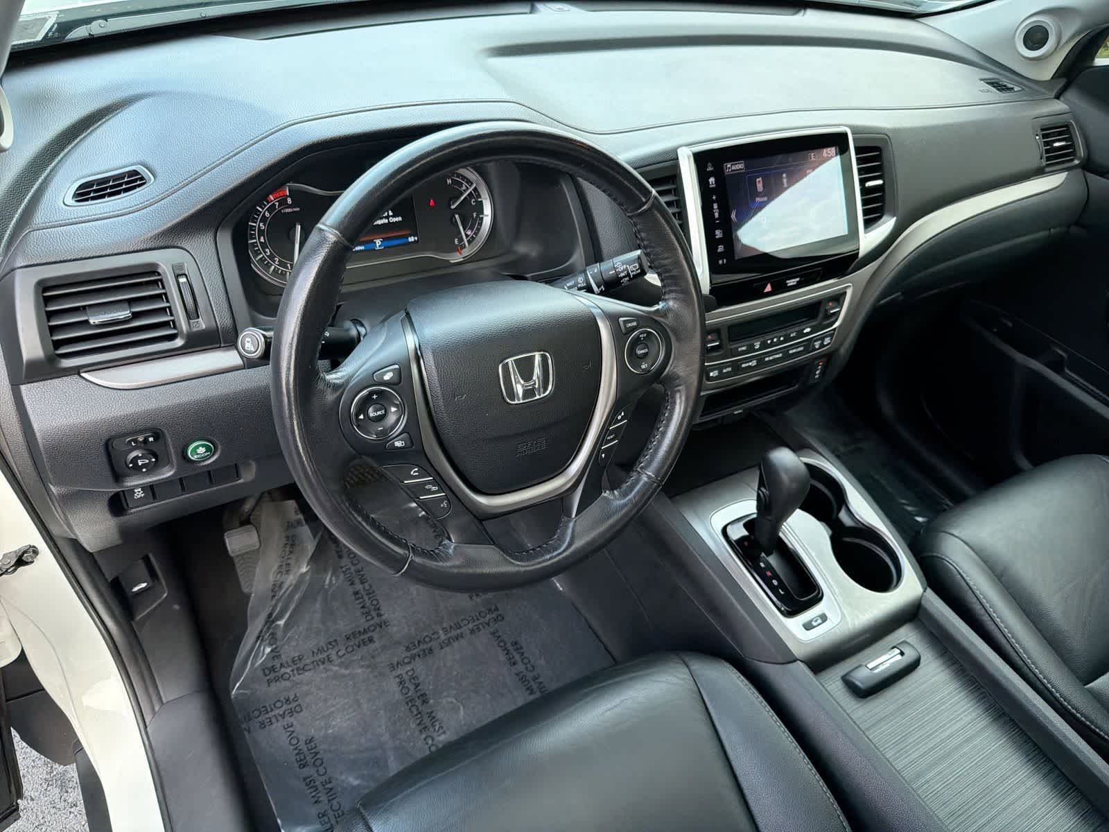 Thumbnail: 2018 Honda Pilot - 10