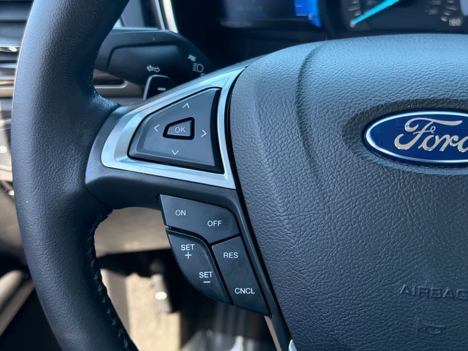 Thumbnail: 2016 Ford Fusion - 25