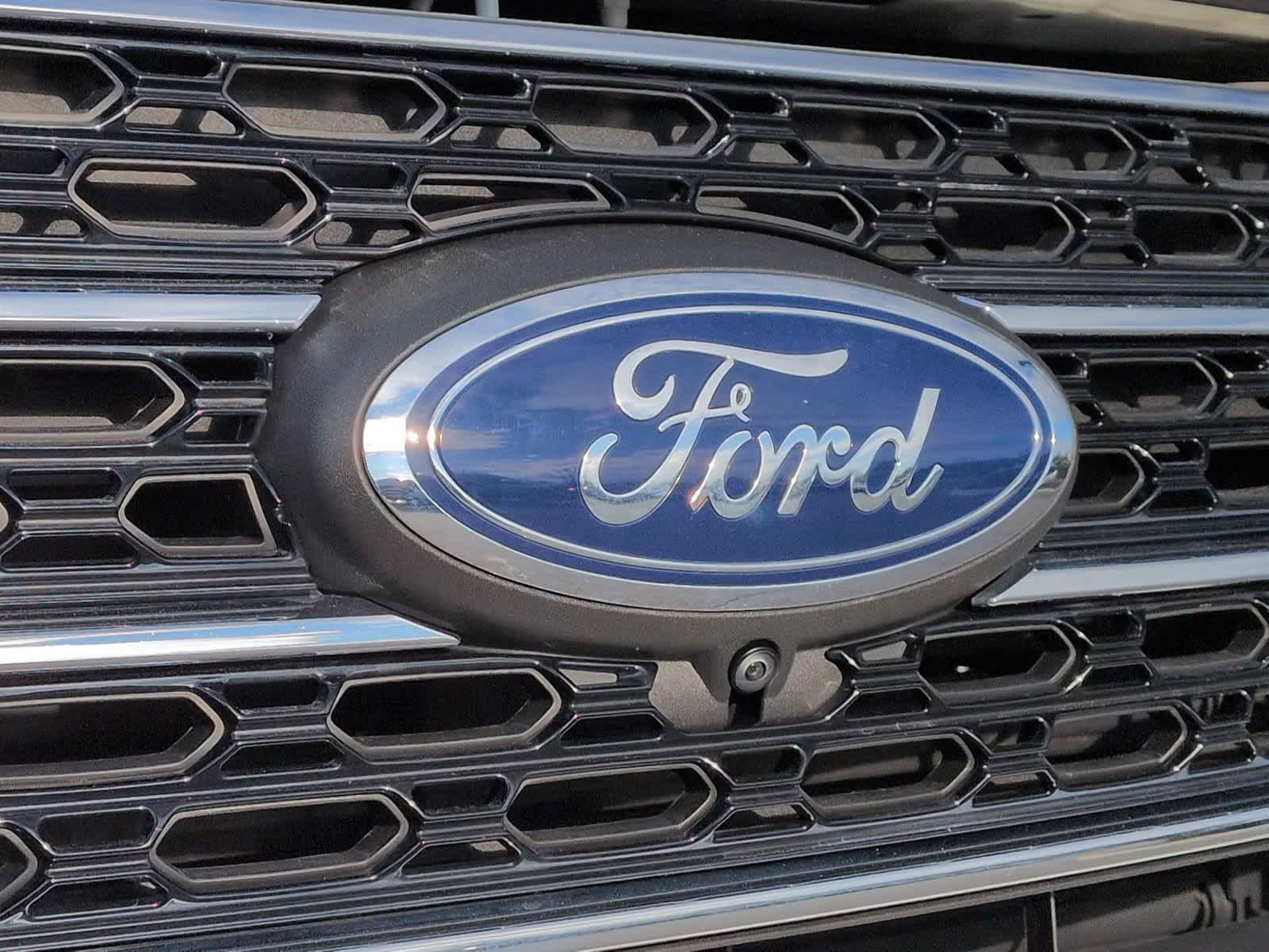 Thumbnail: 2023 Ford Explorer - 12