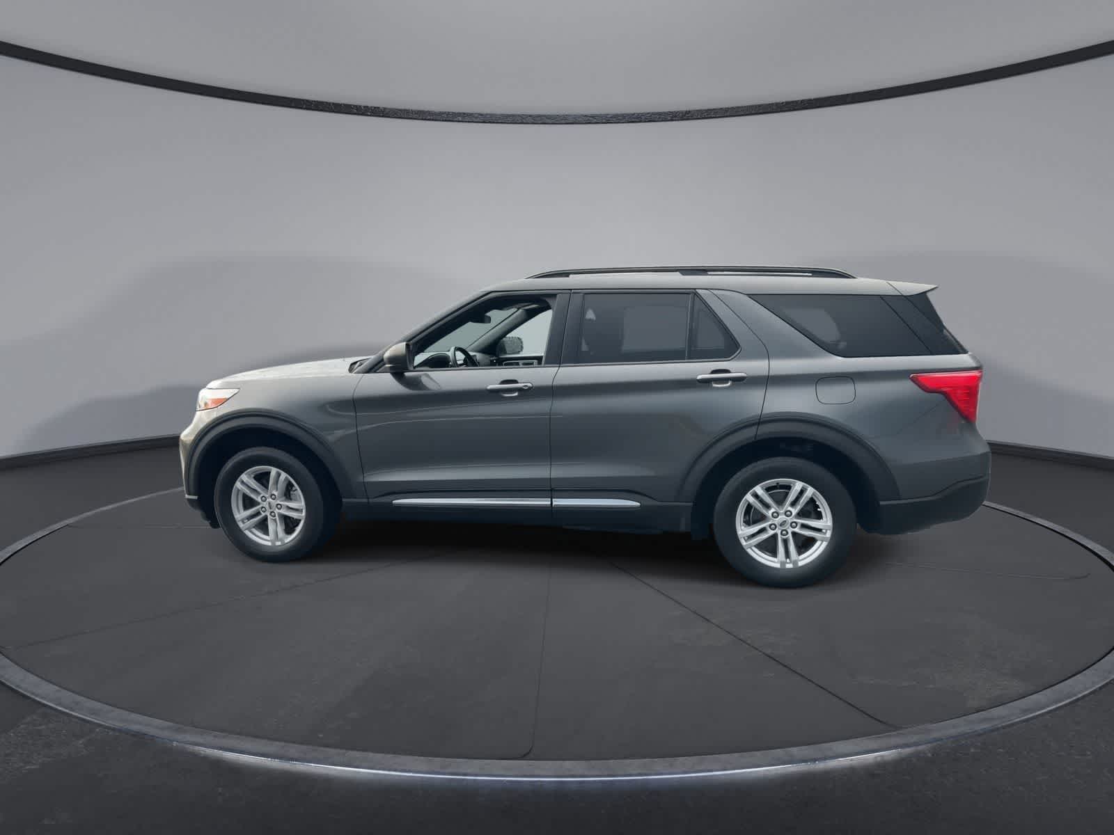 Thumbnail: 2020 Ford Explorer - 5