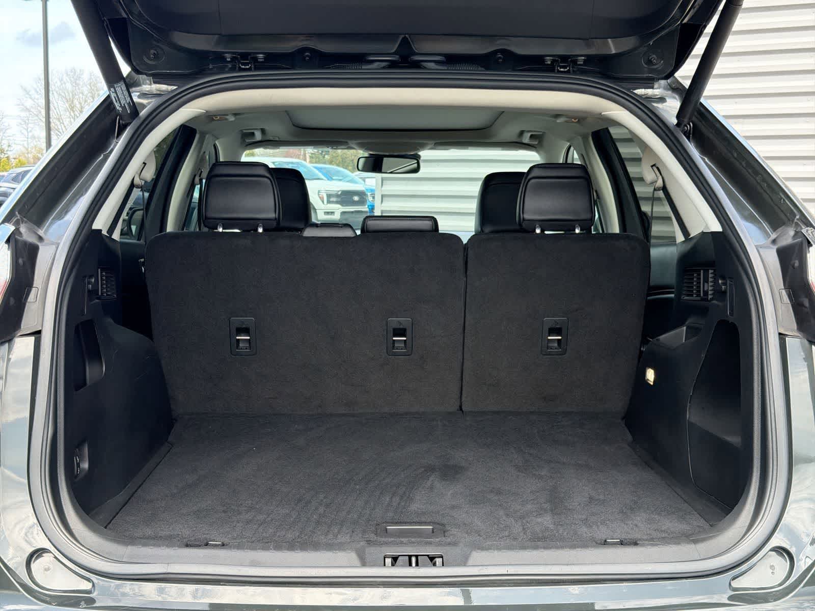 Thumbnail: 2022 Ford Edge - 35