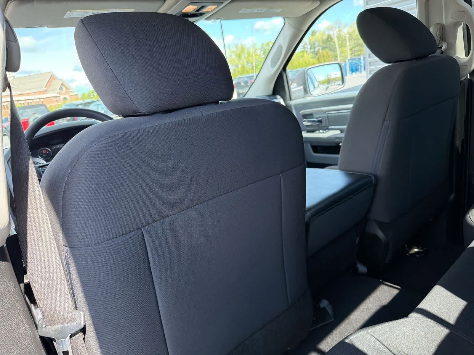 Thumbnail: 2019 RAM 1500 Classic - 19