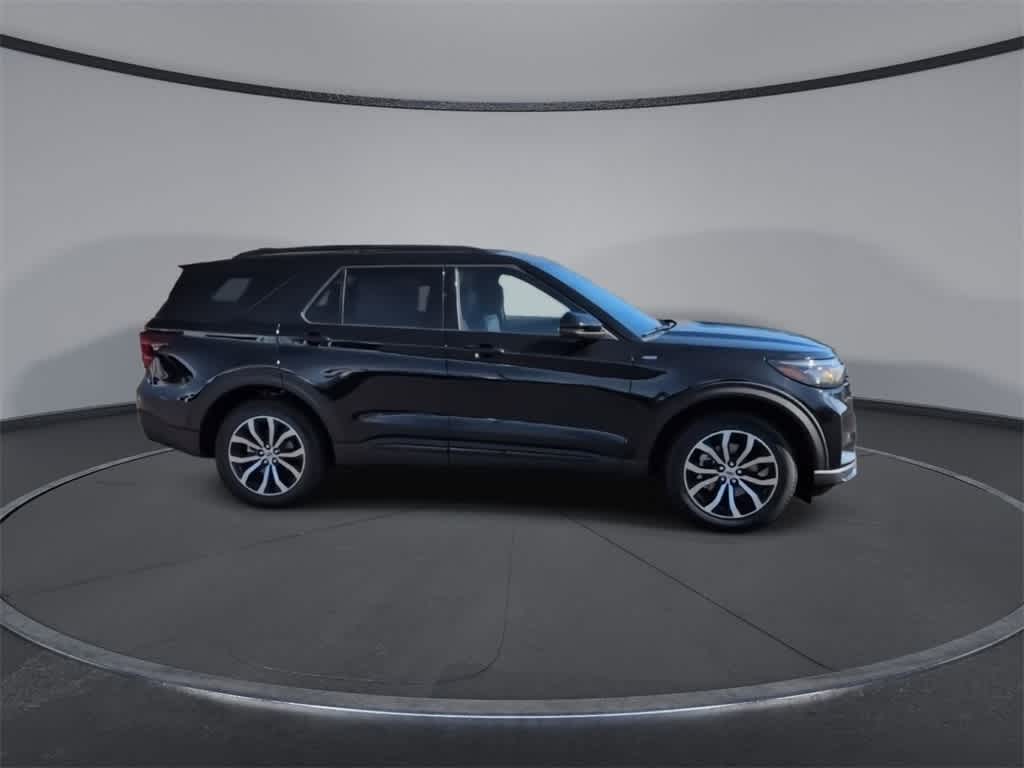 Thumbnail: 2026 Ford Explorer - 9