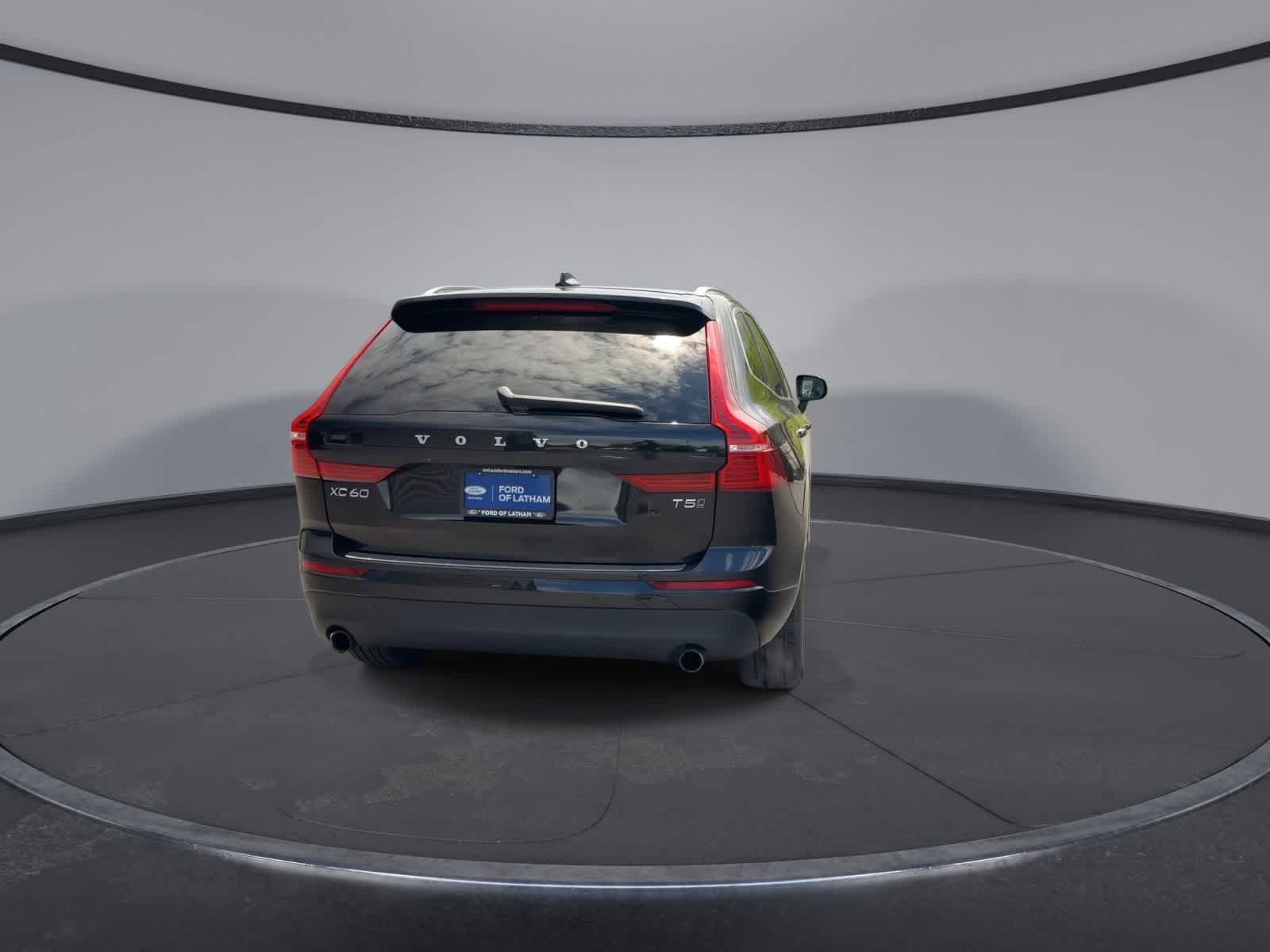 Thumbnail: 2021 Volvo XC60 - 7